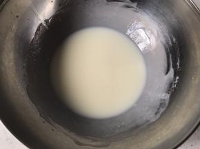 搅拌至完全乳化