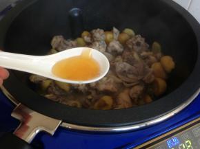 剩余两分钟时加入蚝油。