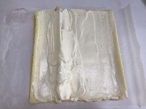 上面再盖上淡奶油