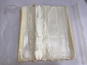 上面再盖上淡奶油