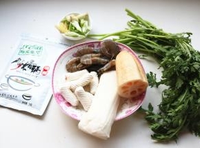 全部食材准备好。