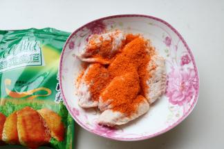 加入奥尔良烤肉料。