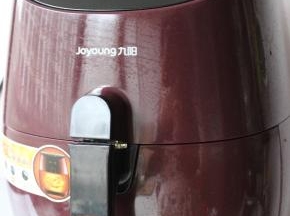 炸锅设置200度，烤25分钟。