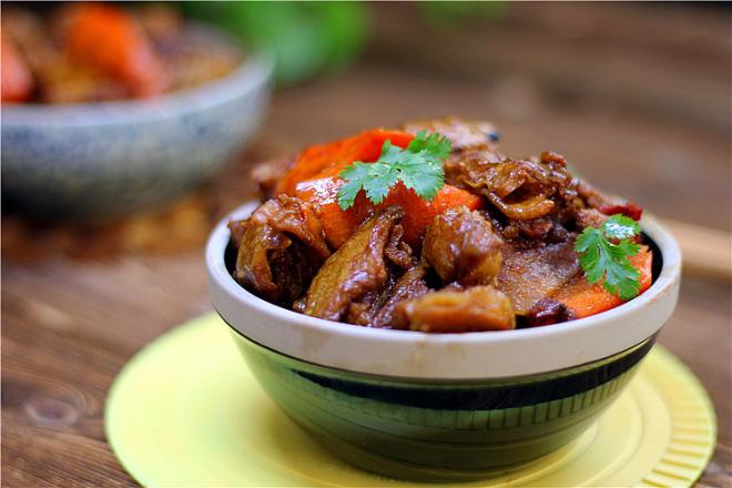 筋头巴脑胡萝卜烧羊肋条肉