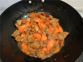 再炖一会大概6分钟左右