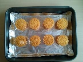 压出来，摆在铺好锡纸的烤盘上