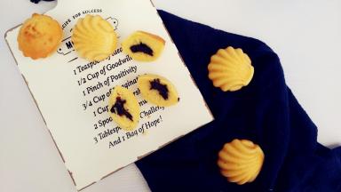 出炉之后脱模晾凉。