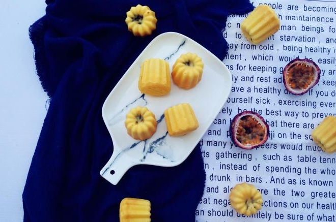 百香果夹心小蛋糕