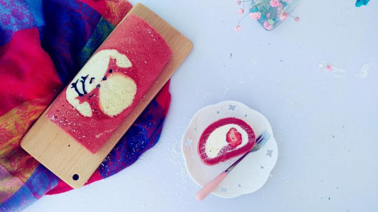 浓情蜜意麋鹿彩绘蛋糕卷