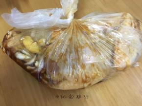 6、	用袋子装起来放入冰箱腌渍24小时，期间可以给鸡翻身以便充分入味