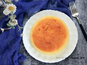 烤完之后在烤箱焖到自然冷却，急于出炉易造成回缩；最后几分钟可以调高温度，180度5-10min左右上色
冷却后脱模冷藏，冷藏口感更佳哦