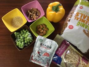 准备食材（青豆提前解冻）