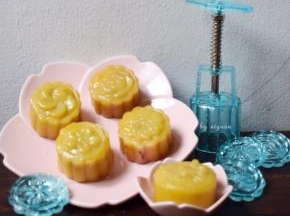 简单版的月饼就做好啦！