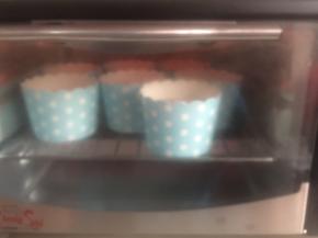 放入预热好的烤箱160度烤25-30分钟