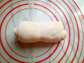 再从下到上卷起来。