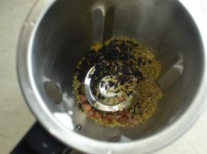 所有材料洗好放入醇浆机中