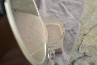 做好的五谷米糊直接倒出来就可以吃了，没有渣，口感很好。