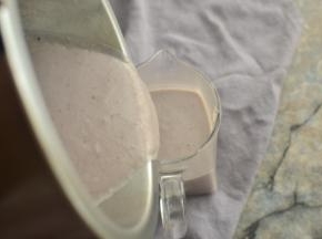 做好的五谷米糊直接倒出来就可以吃了，没有渣，口感很好。