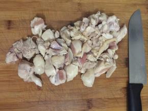 鸡肉切块