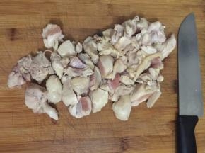 鸡肉切块