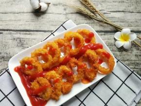 按个人喜好挤上番茄酱