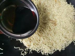 加入调好的酱油