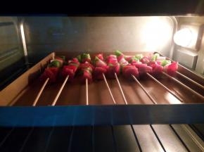 烤箱230度预热，中层，230度烤20分钟