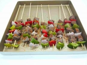 出炉以后，可以撒椒盐，辣椒粉（辣椒粉是那种可以直接蘸料的）