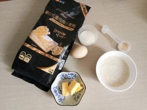 准备好所有材料（白粥选用软稠的那种冷却后再用）