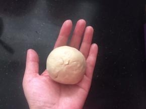 包起来，揉圆。