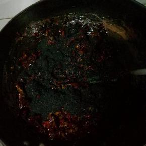 最后放入黑芝麻搅匀