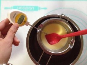 淡奶油加牛奶混合加热