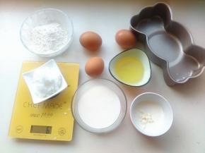 准备好材料和模具