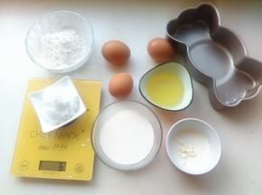 准备好材料和模具