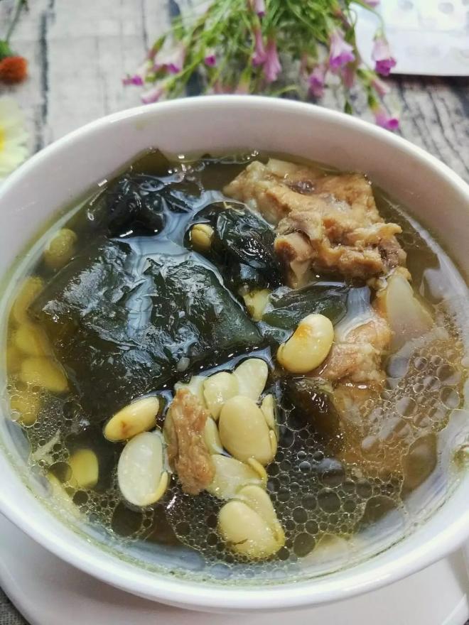 海带黄豆骨头汤