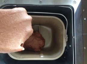 和好的面团，静置5分钟