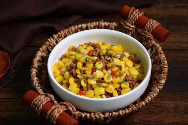 肉末炒玉米