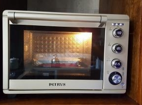 16．放到预热好的烤箱中，上下火180度烤25分钟。（我先烤制了15分钟后又加烤了10分钟）