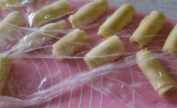 所有的卷好的面都做好后，再次醒发15分钟