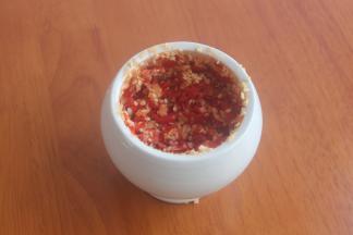 捶成这个样子就行，不要太碎，咋们要的是剁椒。而不是剁椒酱