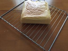 晾凉后徒手脱模