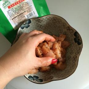 抓均匀，一定是抓的方式才能更好的入味