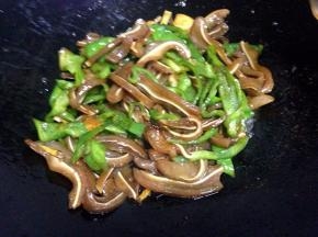 最后炒匀即可出锅