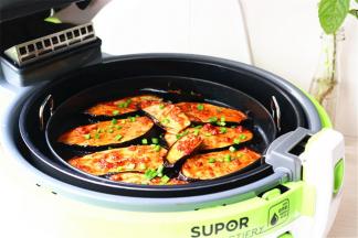 时间到，茄子就烤好了，香味扑鼻