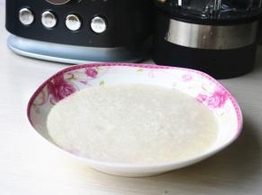 蒸熟的糯米糊就是年糕啦。