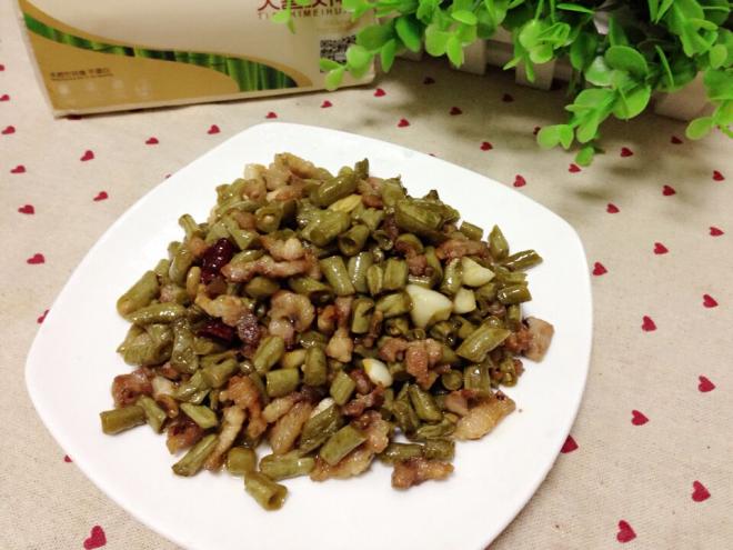 酸豆角炒肉