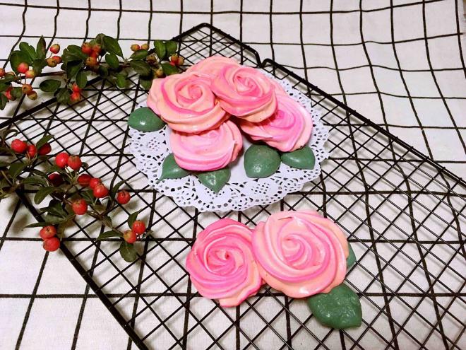 @E8J+MuQ==玫瑰蛋白霜饼干