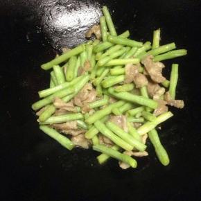最好加适量的盐调味即可