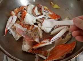 调入少许的盐