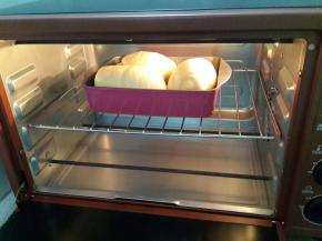 烤箱预热150°，放中层，上火120°，下火125°。烤35分钟。